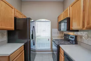 2710 Grants Lake Blvd, Sugar Land, TX 77479 - Photo 9