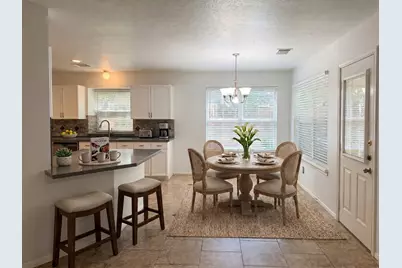 210 Rolling Plains Drive, Sugar Land, TX 77479 - Photo 13