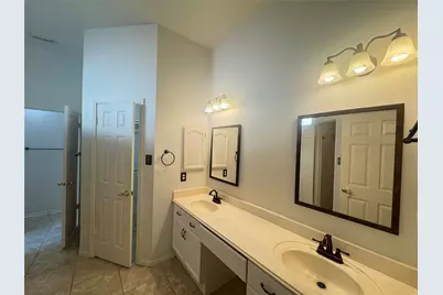 210 Rolling Plains Drive, Sugar Land, TX 77479 - Photo 21