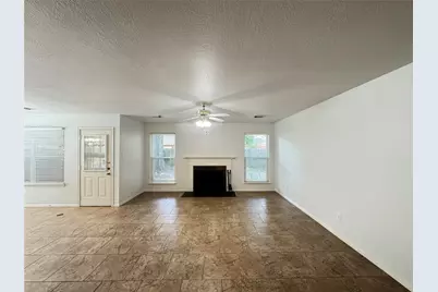 210 Rolling Plains Drive, Sugar Land, TX 77479 - Photo 15