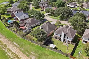 222 Meadowhill Ln, Dickinson, TX 77539 - Photo 25