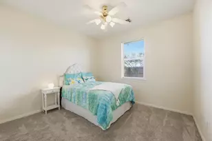 222 Meadowhill Ln, Dickinson, TX 77539 - Photo 17