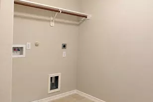 8618 Woodpath Ln, Houston, TX 77075 - Photo 21