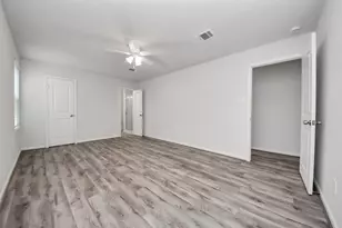 5811 Cartagena St, Houston, TX 77035 - Photo 29