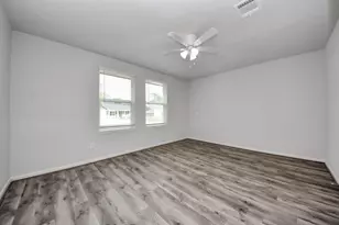 5811 Cartagena St, Houston, TX 77035 - Photo 21