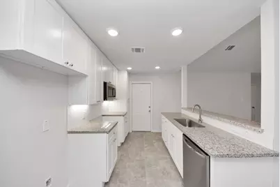 5811 Cartagena Street, Houston, TX 77035 - Photo 13