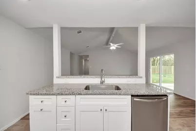 5811 Cartagena Street, Houston, TX 77035 - Photo 17