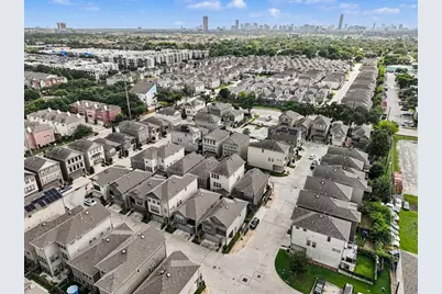 3119 Longleaf Meadows Drive, Houston, TX 77063 - Photo 25