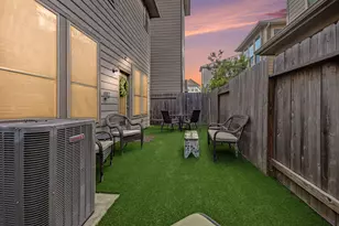 3119 Longleaf Meadows Dr, Houston, TX 77063 - Photo 23