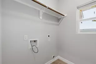 249 Mc Dade St, Hempstead, TX 77445 - Photo 33