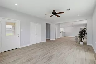 249 Mc Dade St, Hempstead, TX 77445 - Photo 9