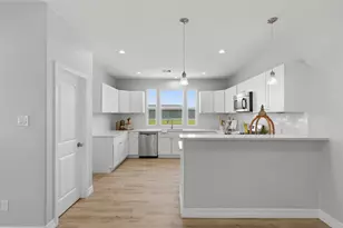 249 Mc Dade St, Hempstead, TX 77445 - Photo 9