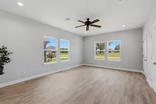 249 Mc Dade St, Hempstead, TX 77445 - Photo 13