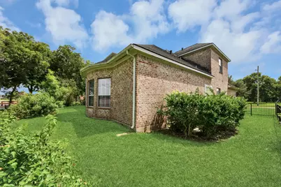 3727 Lakeridge Canyon Drive, Sugar Land, TX 77498 - Photo 41
