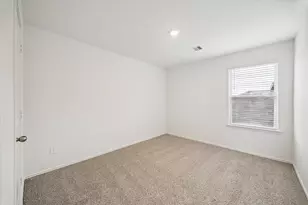 1002 Concord Pointe Ln, Houston, TX 77090 - Photo 9