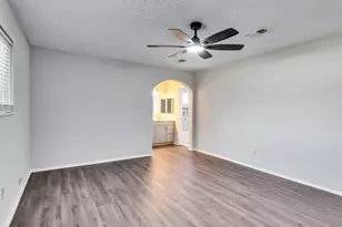 7315 Millbrae Ln, Houston, TX 77041 - Photo 11