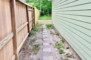 1010 15th Ave N, Texas City, TX 77590 - Photo 27