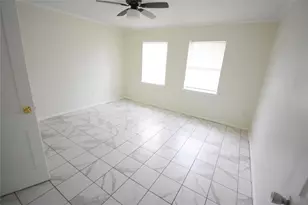 6229 Clover Ridge St, Houston, TX 77087 - Photo 21