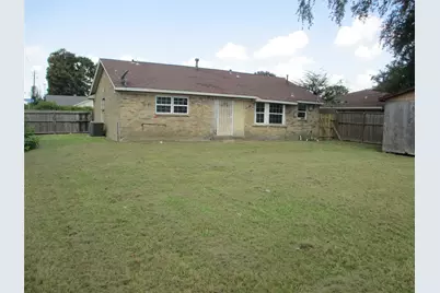4504 Hemlock Drive, Baytown, TX 77521 - Photo 21