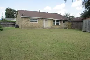 4504 Hemlock Dr, Baytown, TX 77521 - Photo 21