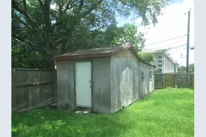 4504 Hemlock Drive, Baytown, TX 77521 - Photo 27