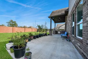 2410 Manor Valley Ln, Missouri City, TX 77459 - Photo 45