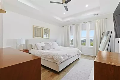 730 E 33rd Street, Houston, TX 77022 - Photo 13