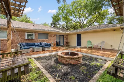 5658 Cartagena Street, Houston, TX 77035 - Photo 23