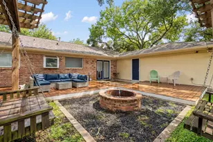 5658 Cartagena St, Houston, TX 77035 - Photo 23