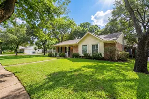 5658 Cartagena St, Houston, TX 77035 - Photo 3