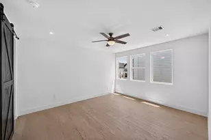 1424 W 23rd St, Houston, TX 77008 - Photo 7