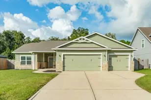2418 Ridgewood Dr, West Columbia, TX 77486 - Photo 1