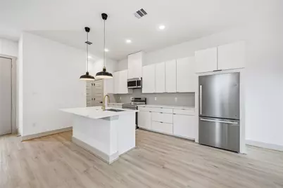 7555 Calhoun Street #A, Houston, TX 77033 - Photo 9