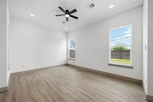 7555 Calhoun St, Houston, TX 77033 - Photo 13