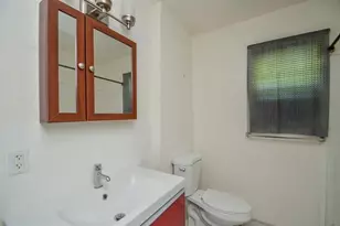 7521 Bauman Rd, Houston, TX 77022 - Photo 7