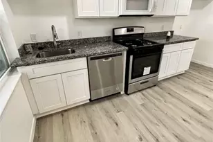 408 Commanche Rd, Conroe, TX 77316 - Photo 5