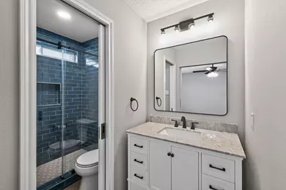 106 N Woodstock Circle Drive, The Woodlands, TX 77381 - Photo 25