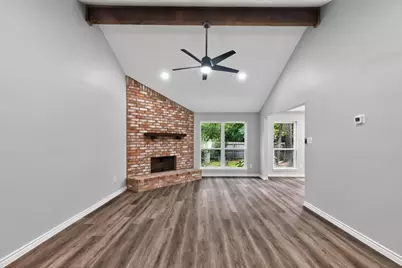 106 N Woodstock Circle Drive, The Woodlands, TX 77381 - Photo 7