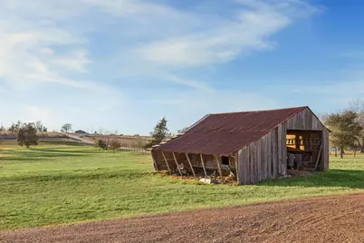 6389 Miller Road, New Ulm, TX 78950 - Photo 43