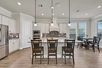 1645 Longwood Glen Lane, Friendswood, TX 77546 - Photo 3