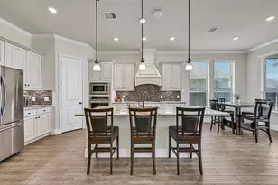 1645 Longwood Glen Ln, Friendswood, TX 77546 - Photo 3