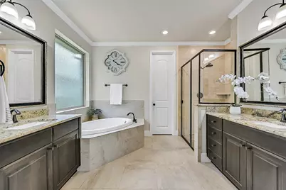 1645 Longwood Glen Lane, Friendswood, TX 77546 - Photo 23