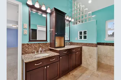 10315 Hedge Way Drive, Houston, TX 77065 - Photo 23