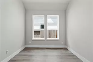 9123 Petroglyph Pt Ct, Porter, TX 77365 - Photo 11