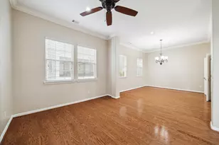 5629 Dolores Pl Ln, Houston, TX 77057 - Photo 11