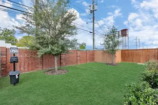 726 Strawberry Pines Ct, Houston, TX 77009 - Photo 7