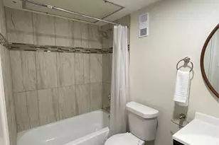 9350 Country Creek Dr, Houston, TX 77036 - Photo 15