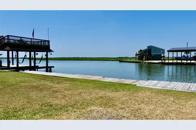 58 Lakeside Drive, Hitchcock, TX 77563 - Photo 5