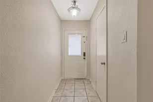 12823 Sandy Hook Dr, Houston, TX 77089 - Photo 3