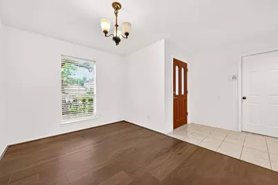 8839 Aspen Meadow Drive, Houston, TX 77071 - Photo 7